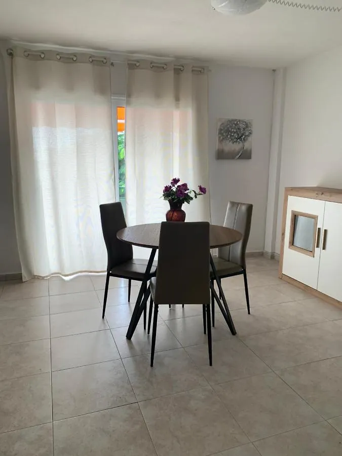 Apartament Comodoro, Situado En Frente Del Mar Los Cristianos  0*, Los Cristianos (Tenerife)